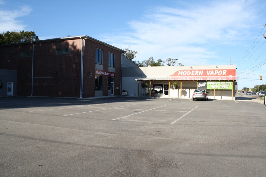 More Photos Of 1757 Savannah Hwy, Charleston General Retail For Lease