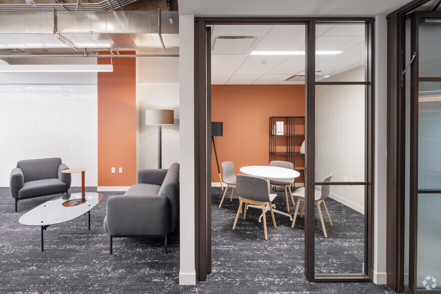 More Photos Of 311 W Monroe St, Chicago Coworking Space