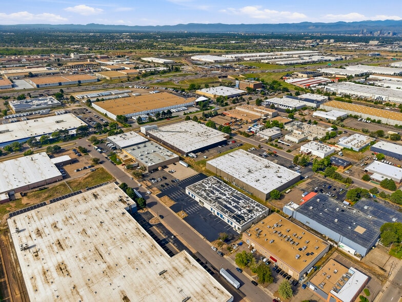 More Photos Of 4555-4585 Kingston St, Denver Warehouse For Lease