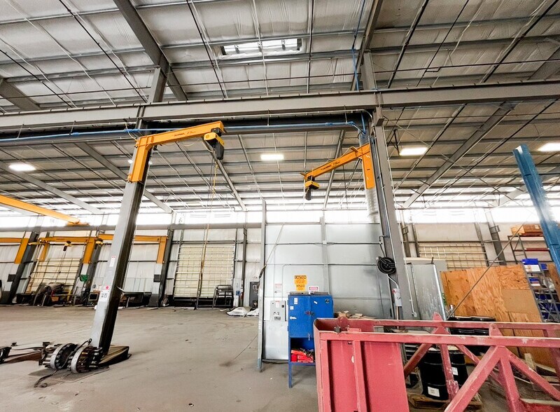 More Photos Of 7995 E Interstate 20 E, Odessa Warehouse For Lease