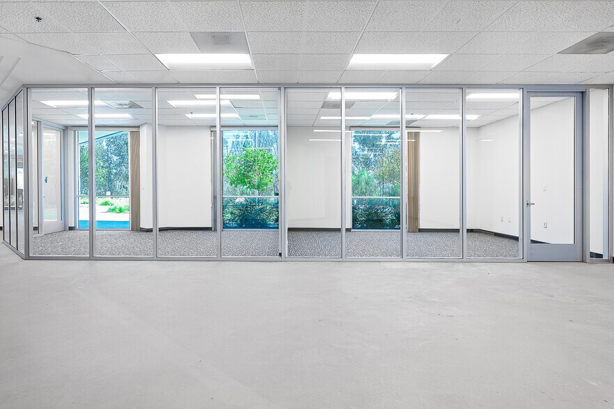 More Photos Of 2611 Business Park Dr, Vista Manufacturing For Lease