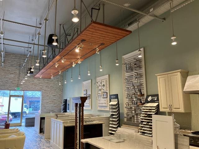 More Photos Of 2092 Concourse Dr, San Jose General Retail For Lease