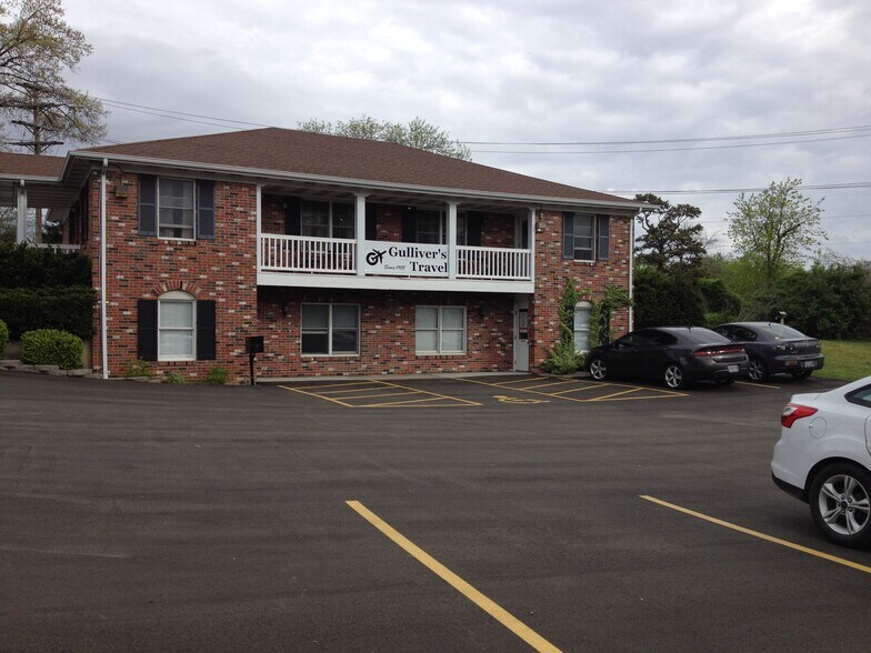 Primary Photo Of 305 Sonderen St, O'Fallon Medical For Lease