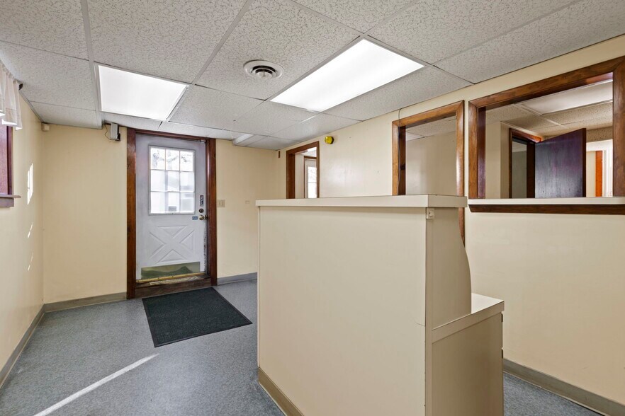 More Photos Of 428 NH-108, Somersworth Daycare Center For Sale