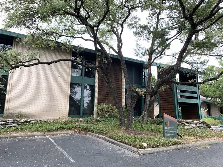 More Photos Of 2525 Wallingwood Dr, Austin Unknown For Lease