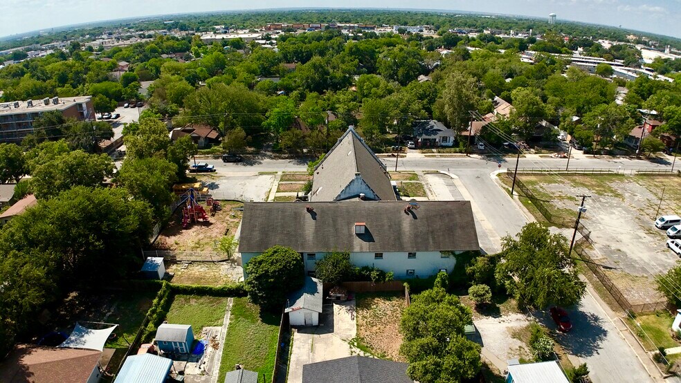 More Photos Of 507 E Mayfield Blvd, San Antonio Religious Facility For Sale