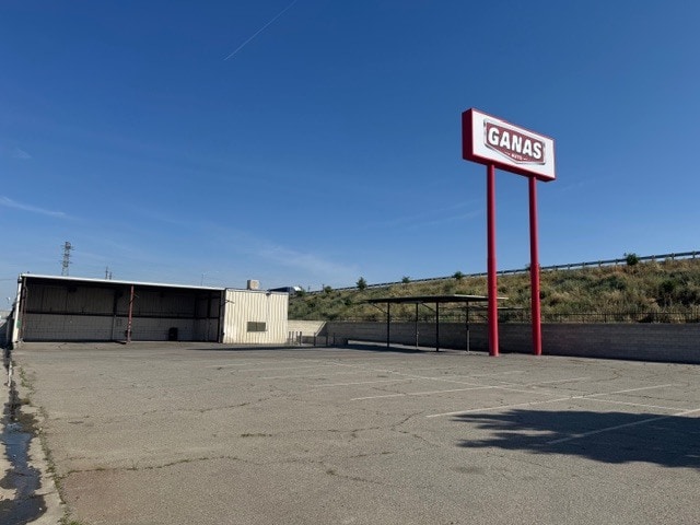 More Photos Of 4608 Rudnick Ct, Bakersfield Auto Dealership For Lease