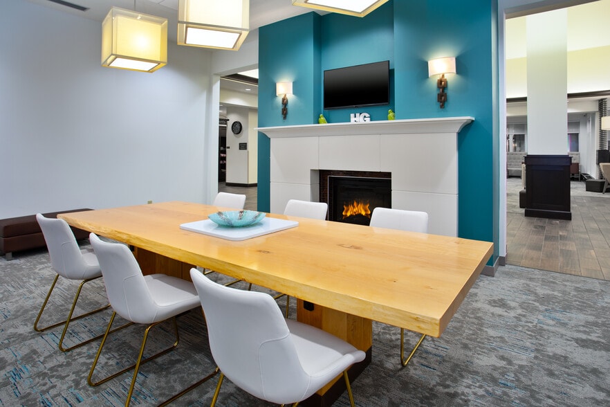 More Photos Of 1300 Cinema Way, Benton Harbor Hotel For Sale