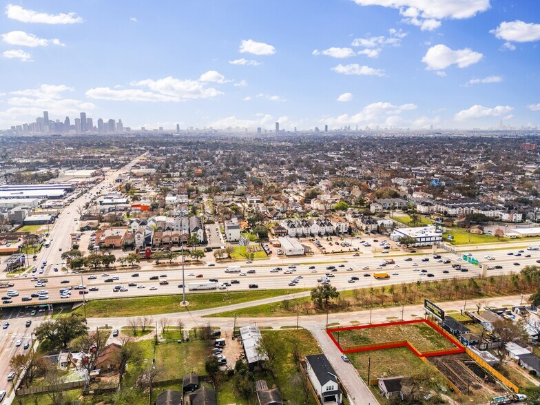 More Photos Of 1025 North Loop, Houston Land For Sale