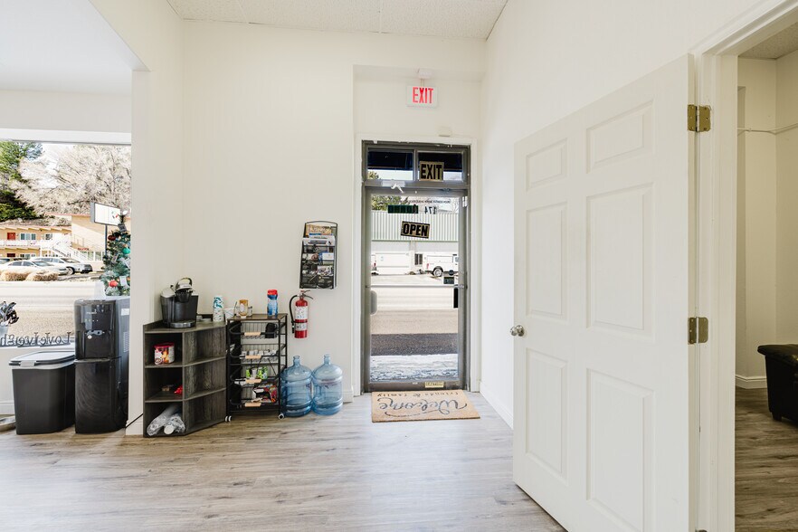 More Photos Of 174 Idaho St, Elko General Retail For Lease