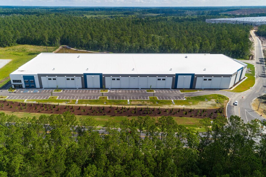 More Photos Of 394 Fort Argyle Rd, Savannah Distribution For Lease