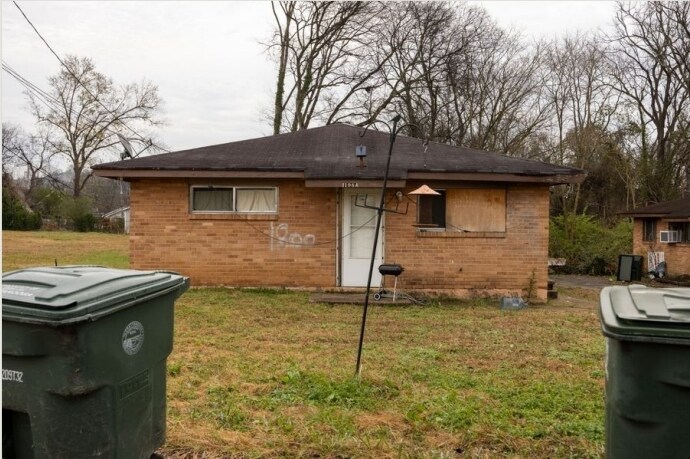 More Photos Of , Chattanooga Specialty For Sale