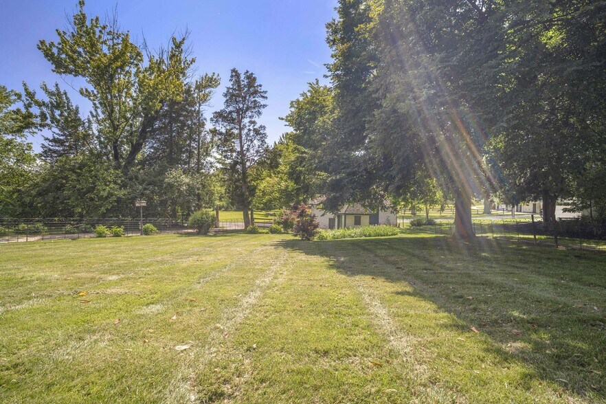 More Photos Of 1902 Jefferson Pike, Brunswick Lodge Meeting Hall For Lease
