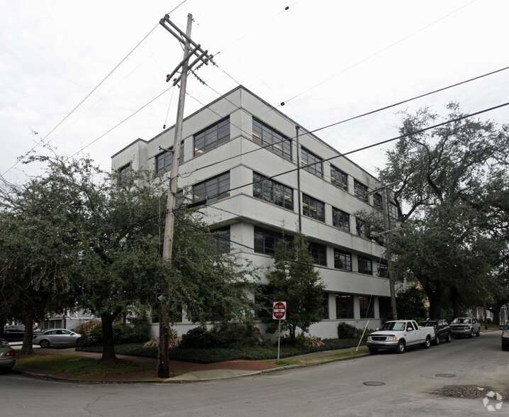 Primary Photo Of 4176 Canal St, New Orleans Office For Sale