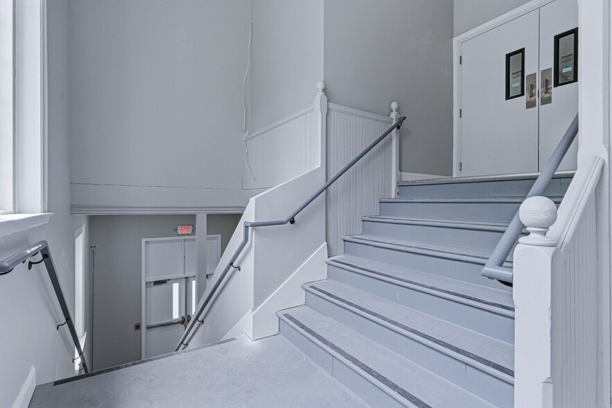 More Photos Of 387 Broad St, Central Falls Apartments For Sale