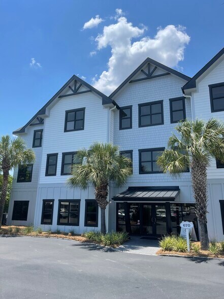 More Photos Of 670 Marina Dr, Charleston Office For Lease