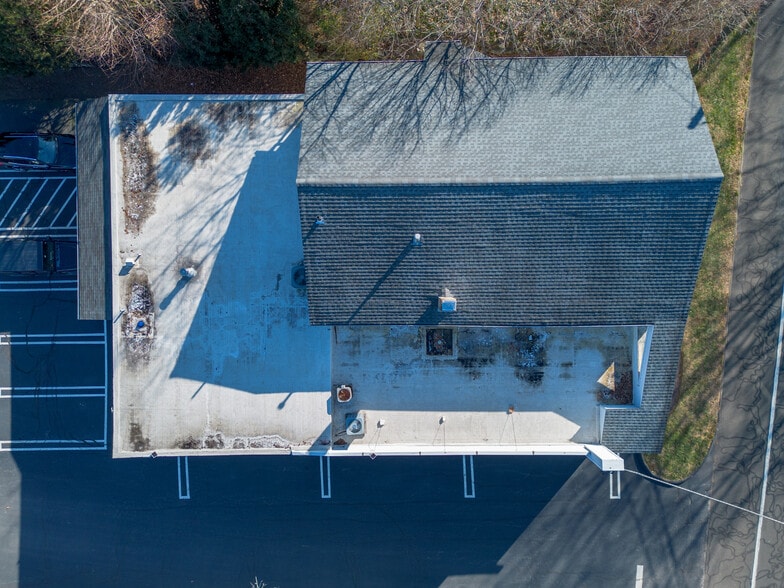 More Photos Of 657 Orange Center Rd, Orange Office For Sale