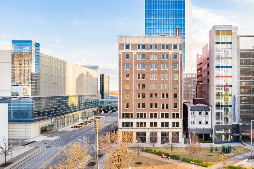 More Photos Of 105 N Hudson Ave, Oklahoma City Office For Lease