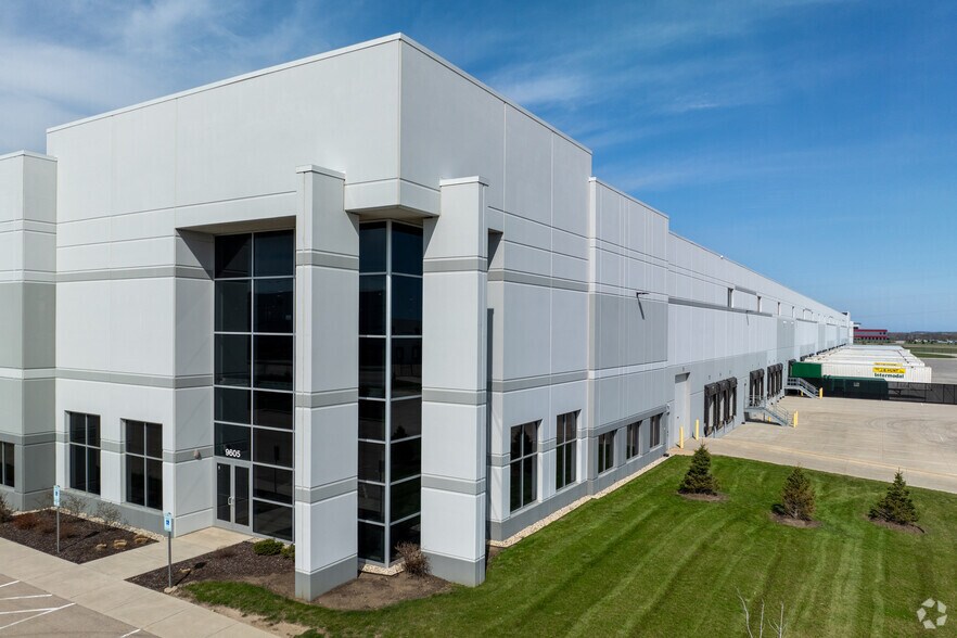 More Photos Of 9605 136th Ave, Kenosha Distribution For Lease