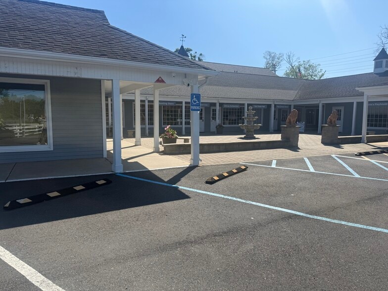 More Photos Of 35 US Highway 202, Far Hills Unknown For Lease