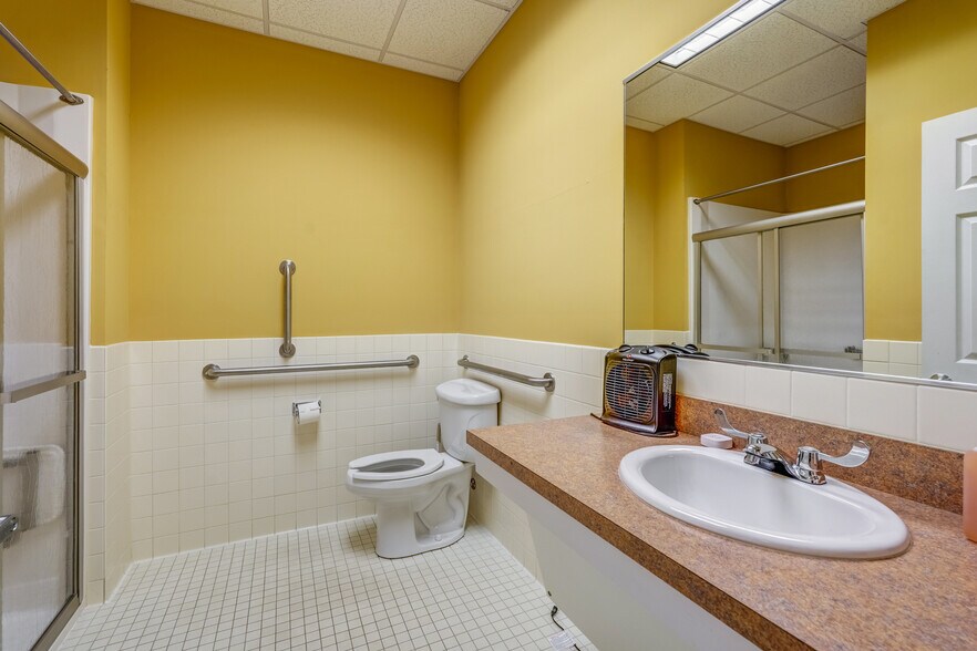 More Photos Of 95 Zion Station Ct, Troy Flex For Sale
