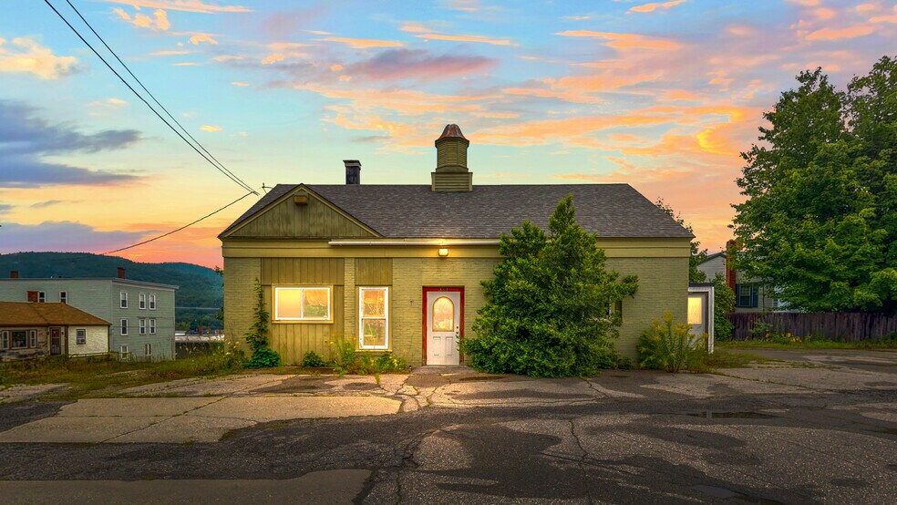 More Photos Of 352 Hancock St, Rumford Storefront Retail Office For Sale