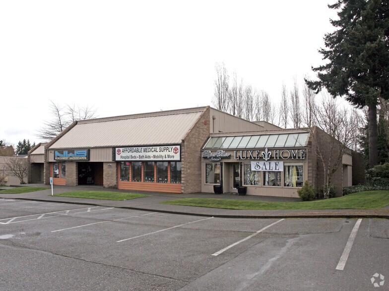 More Photos Of 2709-2811 Bridgeport Way, Tacoma Unknown For Lease