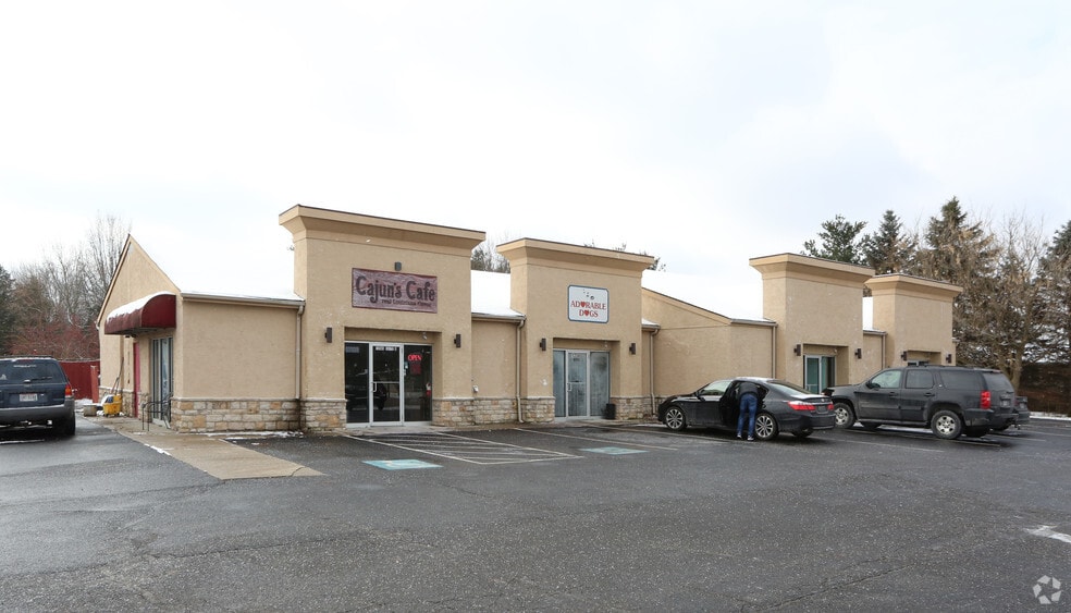 Primary Photo Of 12565 National Rd, Pataskala General Retail For Lease