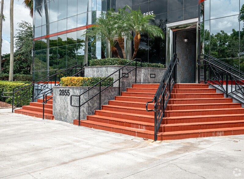 More Photos Of 2825 N University Dr, Coral Springs Office For Lease