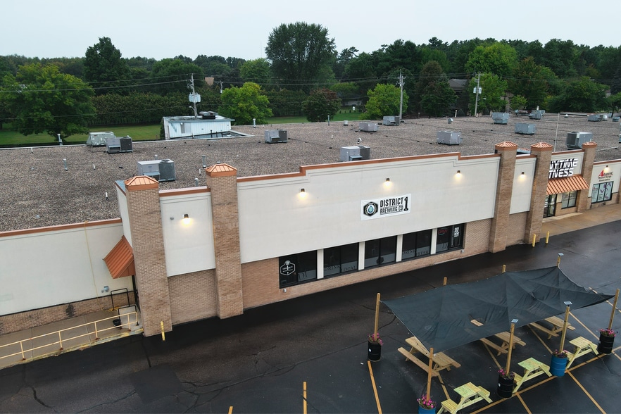 More Photos Of 200 Division St, Stevens Point General Retail For Sale