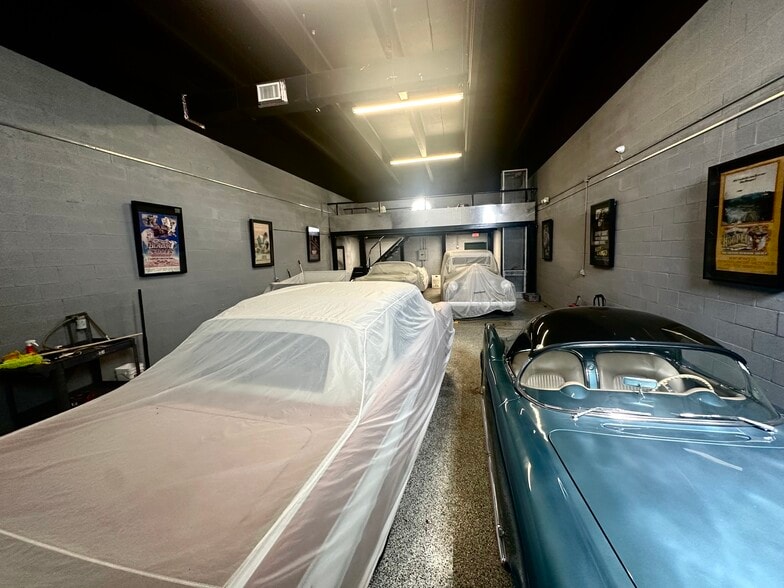 2937 Ravenswood Rd, Fort Lauderdale, FL 33312 Self Storage For Sale