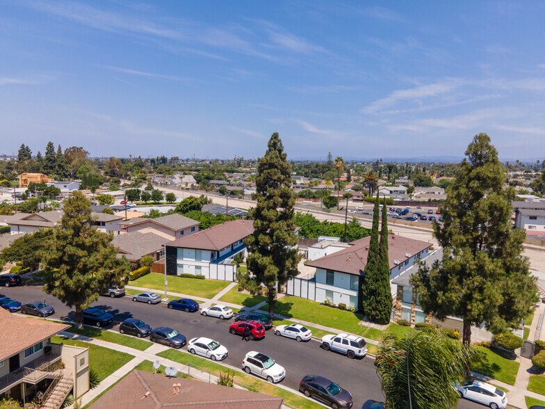 More Photos Of 9361 Cellini Ave, Garden Grove Apartments For Sale