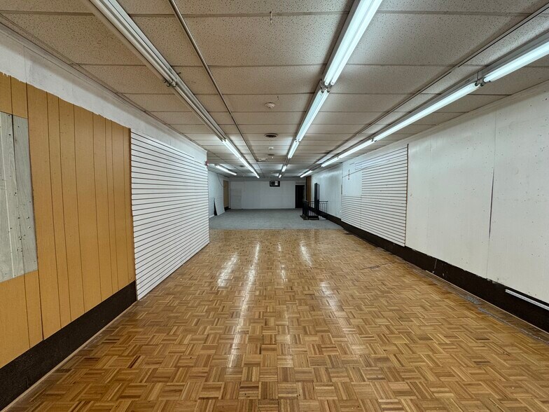 More Photos Of 4517 Bergenline Ave, Union City Storefront Retail Residential For Lease