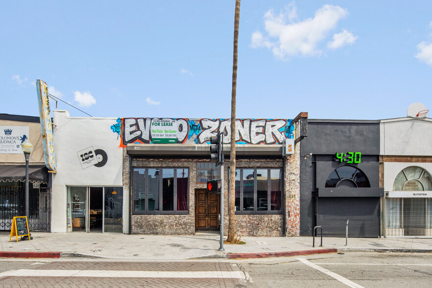 Primary Photo Of 430-436 N Fairfax Ave, Los Angeles Storefront For Lease