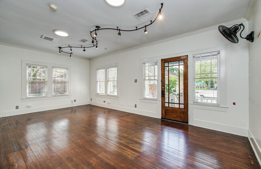 More Photos Of , League City Office For Sale