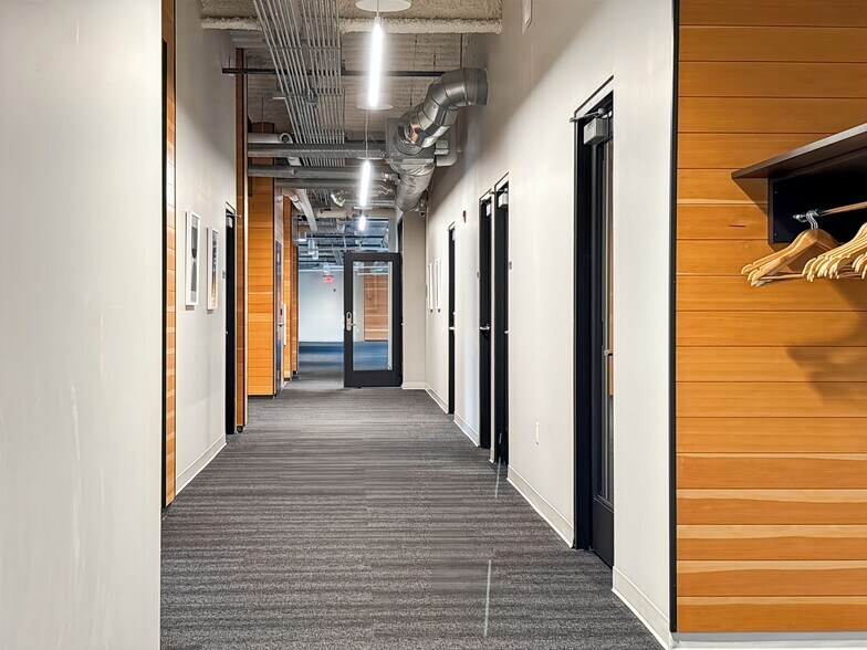 More Photos Of 232 3rd St N, La Crosse Coworking Space