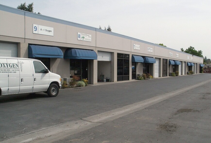 More Photos Of 2015 Westwind Dr, Bakersfield Warehouse For Lease