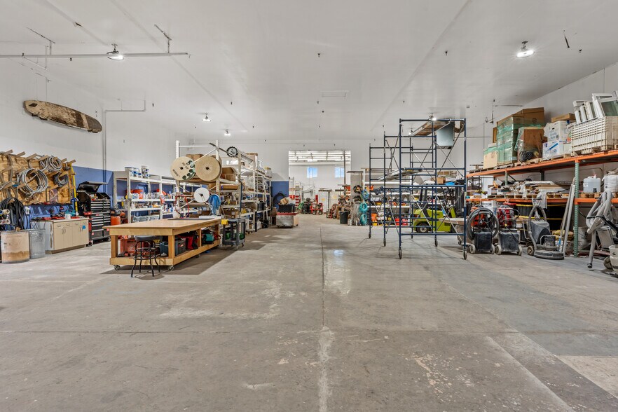 More Photos Of 902 Waugh Ln, Ukiah Warehouse For Sale