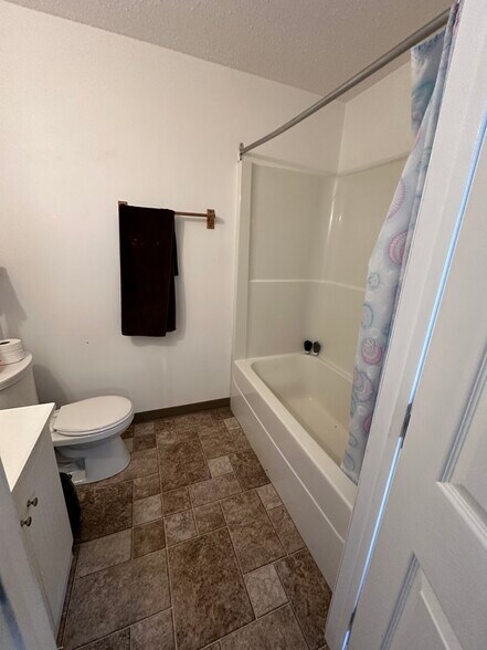 More Photos Of 5416 49th Ave, Rycroft Hotel For Sale