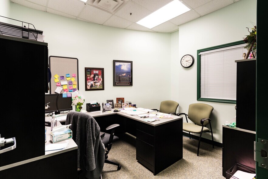 More Photos Of 3455 Ga-81, Loganville Medical For Sale
