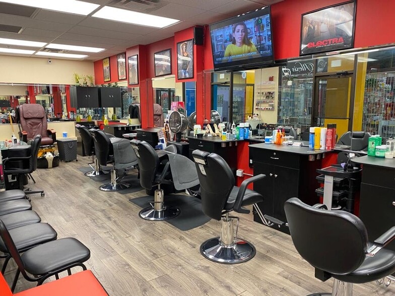 More Photos Of 733 Pleasant Hill Rd NW, Lilburn General Retail For Lease