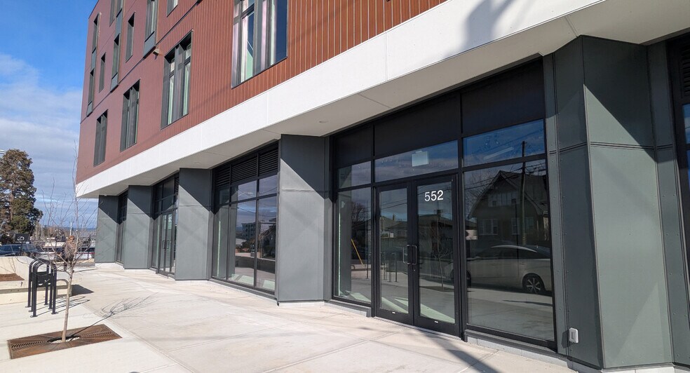 More Photos Of 560 Burnside Rd E, Victoria Apartments For Lease