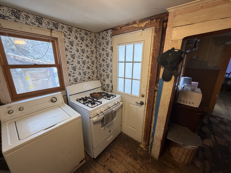 More Photos Of 40 Reservoir Rd, Plymouth Multifamily For Sale
