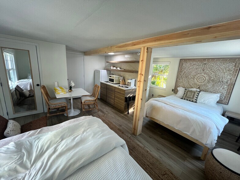 More Photos Of 2502 Tamarind Dr, Hutchinson Island Hotel For Sale