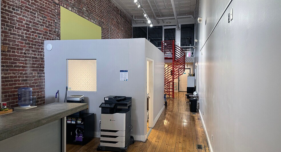 More Photos Of 17 W Broad St, Richmond Loft Creative Space For Lease