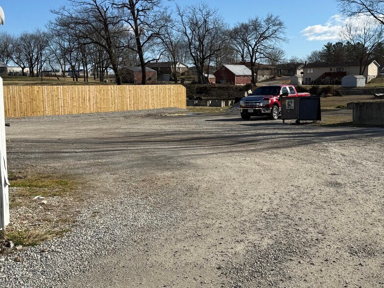 More Photos Of 116 E Row St, Jamestown Supermarket For Sale