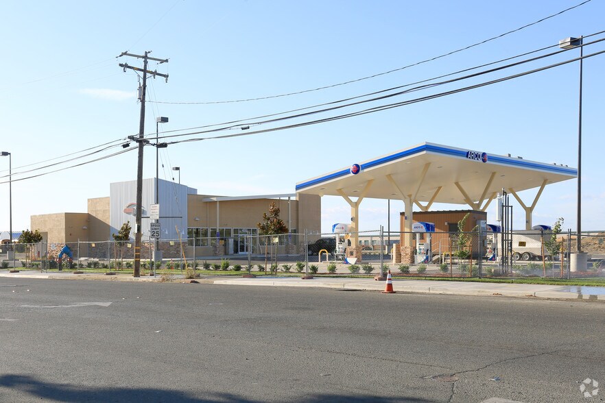 More Photos Of 4301 Sonoma Blvd, Vallejo Convenience Store For Sale
