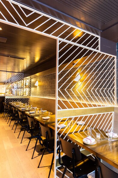 More Photos Of 244 E 53rd St, New York Storefront Retail Residential For Sale