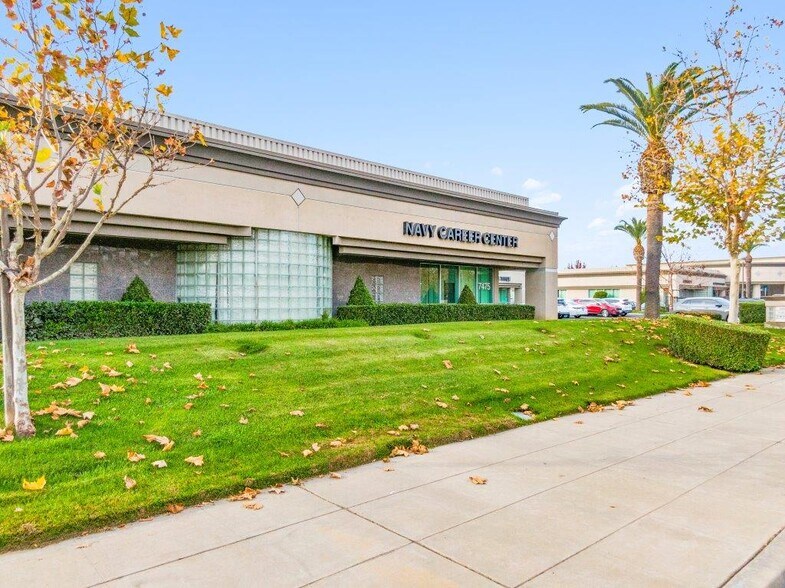 More Photos Of 7475 N Palm Ave, Fresno Office For Lease