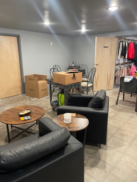More Photos Of 1304 Jones Rd, Paragould Warehouse For Sale